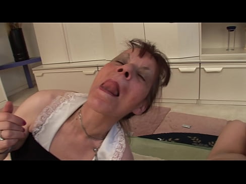 ❤️ Két nagymama és egy nagypapa hármasban ❤ Baszás at hu.mouthporn.ru
